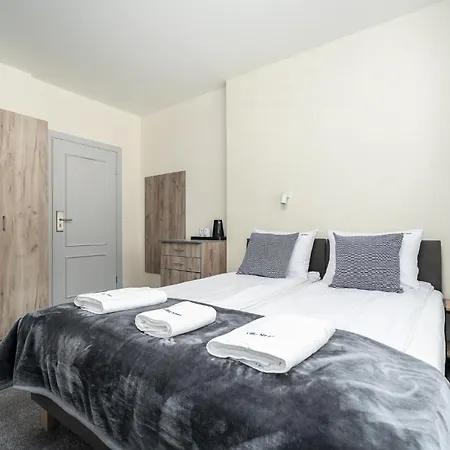 Neos Мендзыздрое